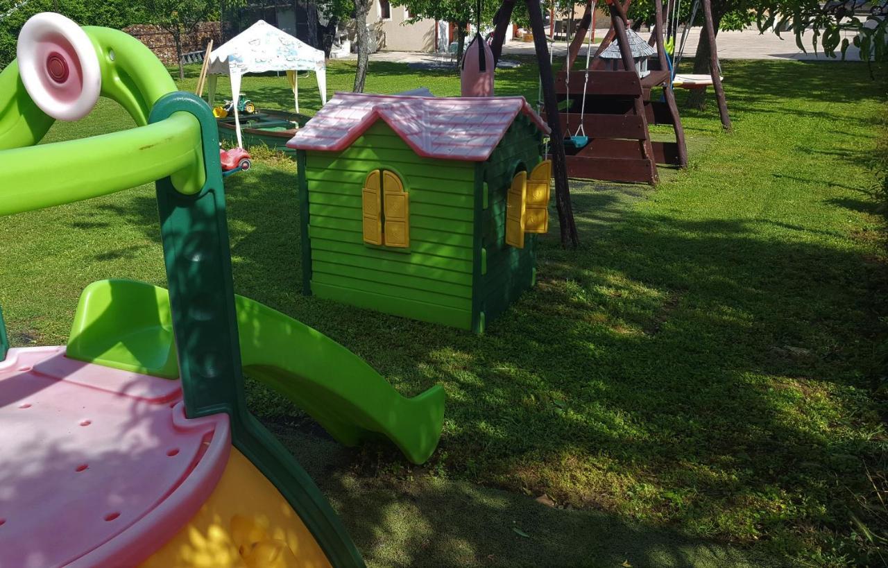Sarreti Apartmanhaz Balatonfüred Exterior foto